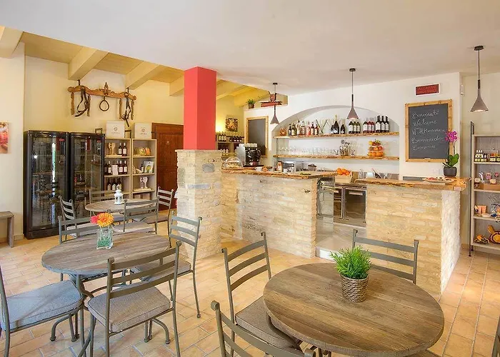 Gens Camuria Camerano