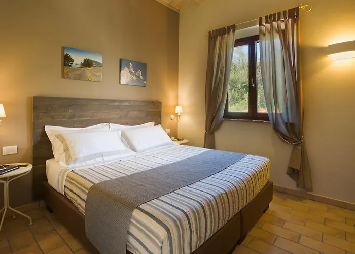 Gens Camuria 카메라노