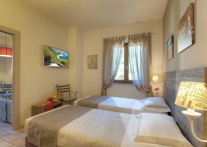 Gens Camuria * Camerano